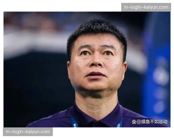 于根伟阵型切换失当 格劳对抗不足致中场失控